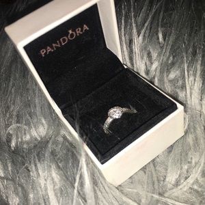 Knot pandora ring